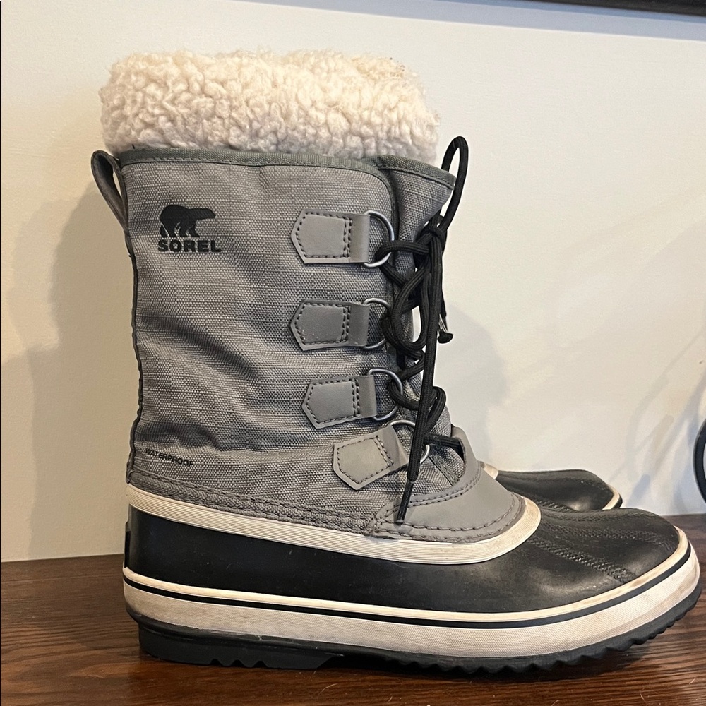 Sorel Black and Gray Snow Boots